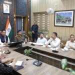 एलपीजी गैस अवैध संग्रहण, कालाबाजारी पर अब सीधे जेल; आवश्यक वस्तु अधिनियम 1955 व बीएनएस के प्राविधानों के अन्तर्गत होगी कार्यवाही, डीएम ने दिए निर्देश